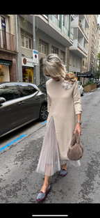 Suma - Sukienka z dzianiny tiulowej